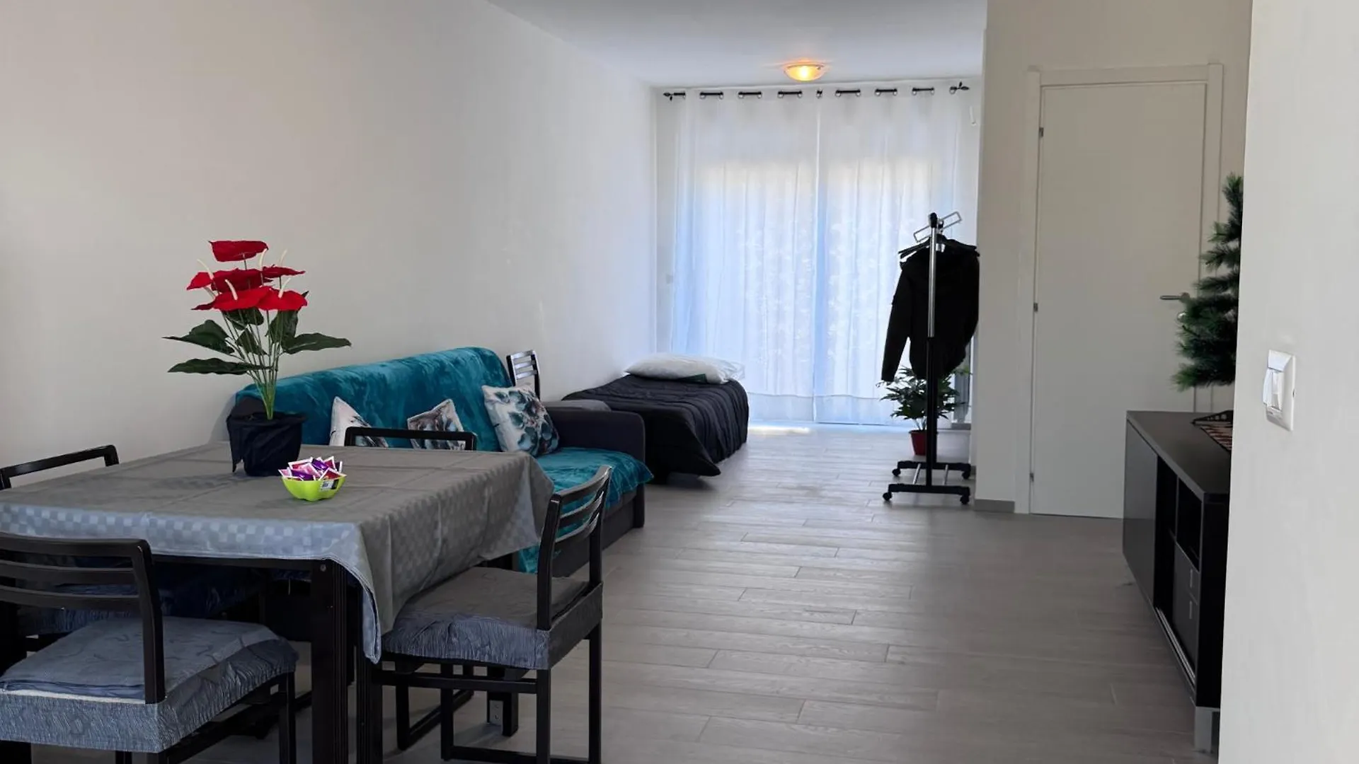 Casa Vacanza A Due Passi Dal Mare-Relax E Confort Vicino L'Aeroporto Di Fiumicino Focene Italy